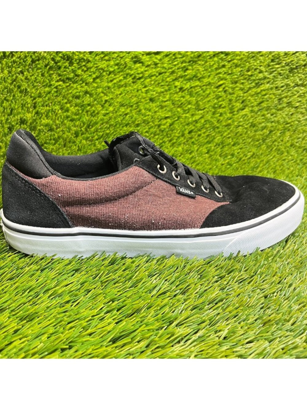 Vans Atwood Deluxe Mens Size 10 Black Burgundy Athletic Skate Shoes Sneakers